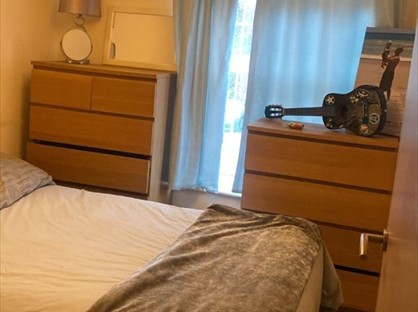 Room in a Shared Flat, Bridge Court, AL7