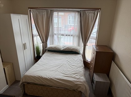 Room in a Shared House, Orme Road, LL57