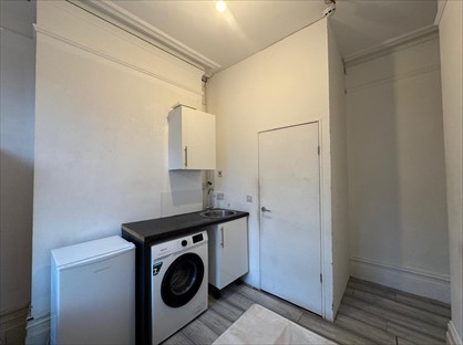 Studio Flat, London Road, CR0