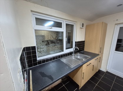 3 Bed Terraced House, Willet Palace, CR7