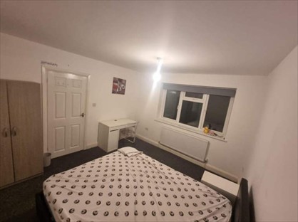 Room in a Shared House, Coniston Way, RM12