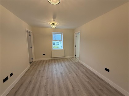 1 Bed Flat, London Road, TN13