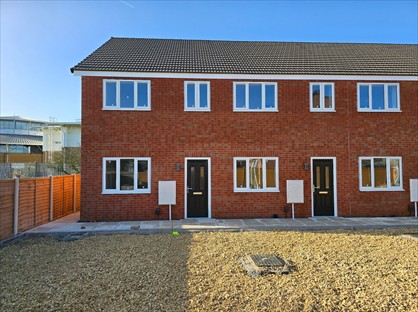 2 Bed Terraced House, Church Row, NG31