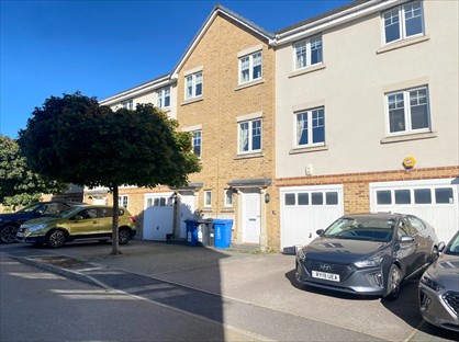 5 Bed Terraced House, Kingsquarter, SL6