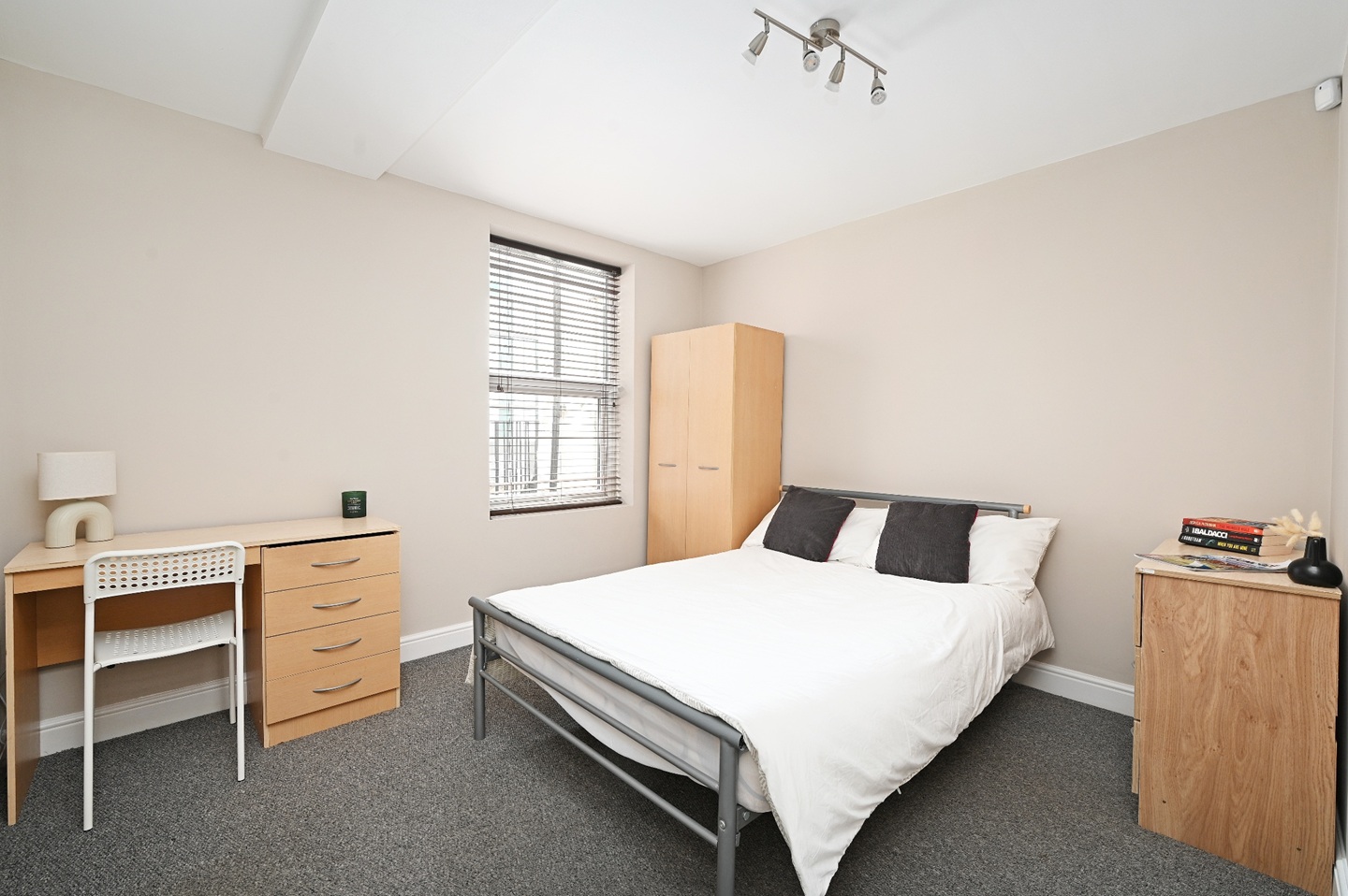 6 Bed Flat, Cemetery Road, S11 photo 3