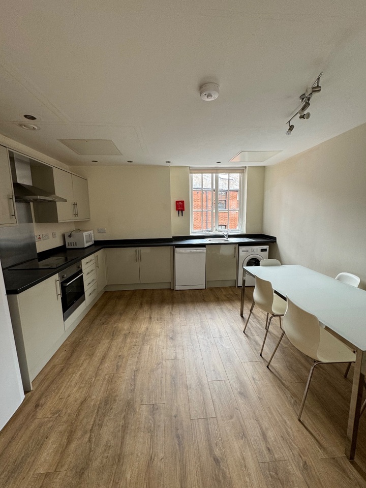 Additional image 8 of 6 Bed Flat, Bells Square, S1, N1 7GU
