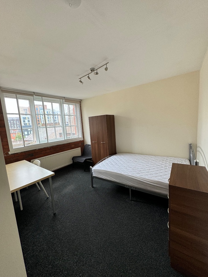 Additional image 12 of 6 Bed Flat, Bells Square, S1, N1 7GU
