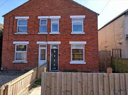4 Bed Semi-Detached House, Harwich Road, CO4