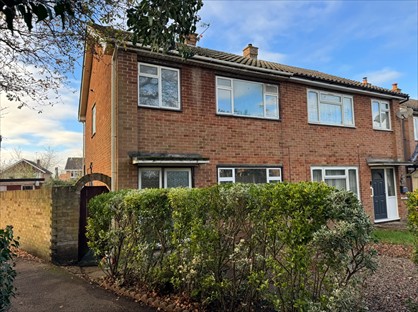 3 Bed Semi-Detached House, Aldeburgh Way, CM1