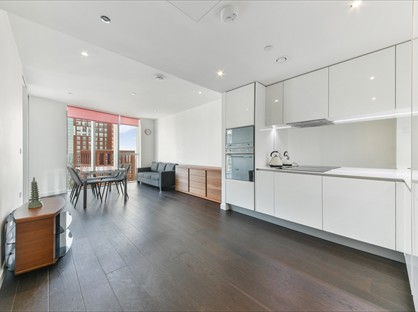 2 Bed Flat, Wandsworth Road, SW8