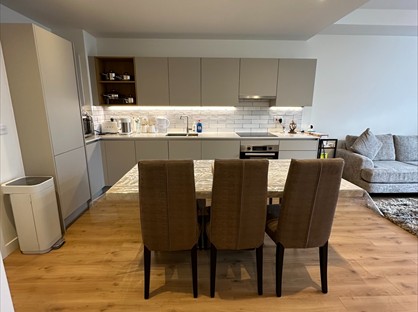 1 Bed Flat, Friars Walk, RG1