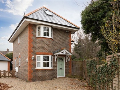 3 Bed Detached House, Burleigh Road, AL1