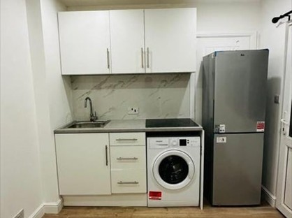 Studio Flat, Craven Gardens, IG6