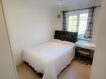 Room in a Shared House, Downham Way, BR1
