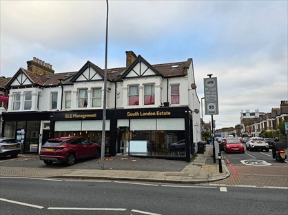 Studio Flat, Brownhill Road, SE6