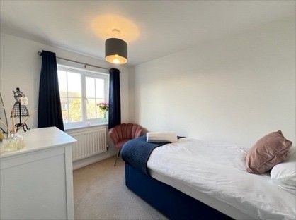 Room in a Shared House, Goldfinch Drive, CB24