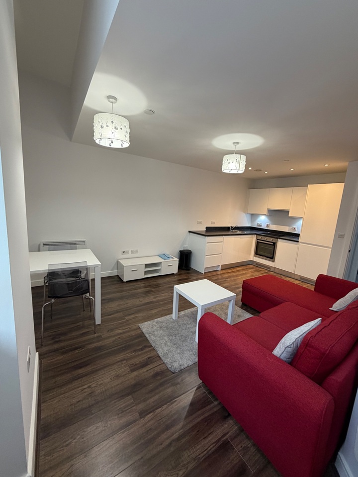 1 Bed Flat, The Strand, L2, N1 7GU