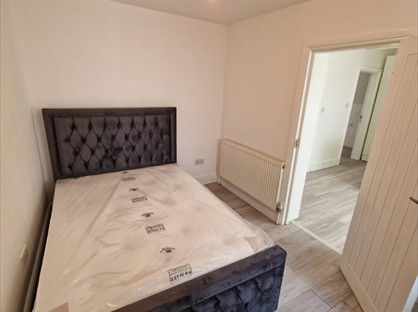 Room in a Shared House, Uxbridge Road Hayes, UB4