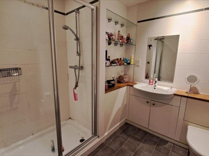 Room in a Shared Flat, Glasgow Harbour Terrace, G11