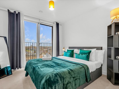 2 Bed Flat, Icemaid Court, E3