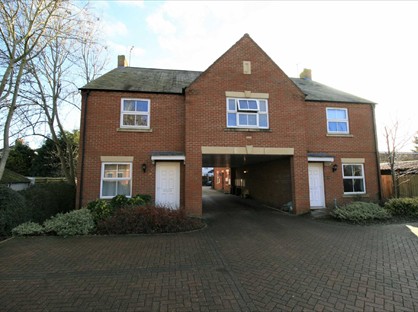 1 Bed Flat, St. Thomas Road, PE11