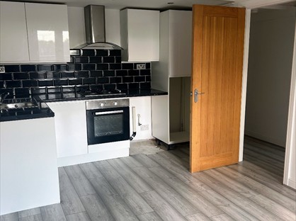 2 Bed Flat, Grosvenor Street, SK7