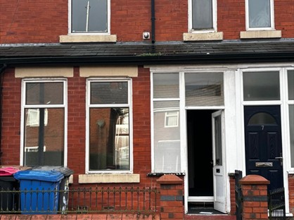 3 Bed Terraced House, New Cross Street, M5