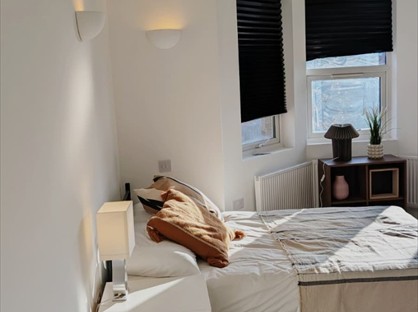 Room in a Shared Flat, Madeley Road, W5