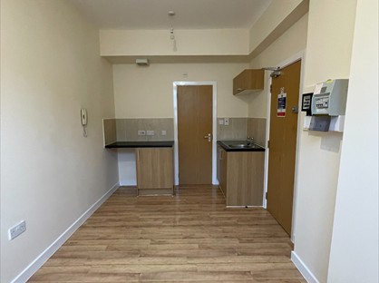 Room in a Shared House, Liverpool Road, ST4