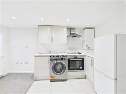 1 Bed Flat, High Street, NN10