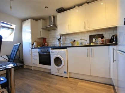 3 Bed Flat, Walworth Road, SE17