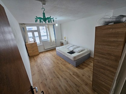 Room in a Shared House, Bruce Road, E3