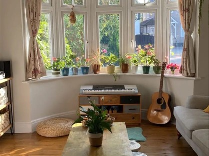 3 Bed Semi-Detached House, Le May Avenue, SE12