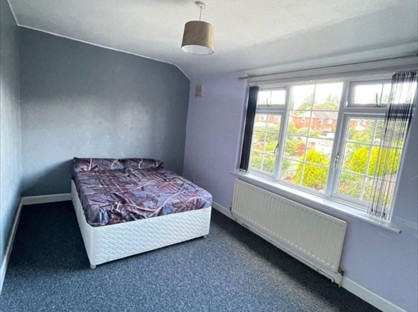 Room in a Shared House, Habberley Road, B65