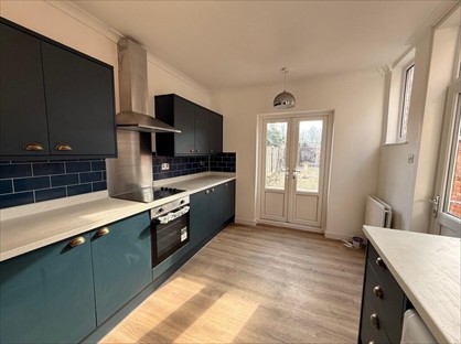 3 Bed Terraced House, Gainsborough Road, CW2