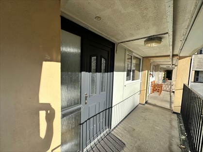 2 Bed Maisonette, Viewcraig Street, EH8