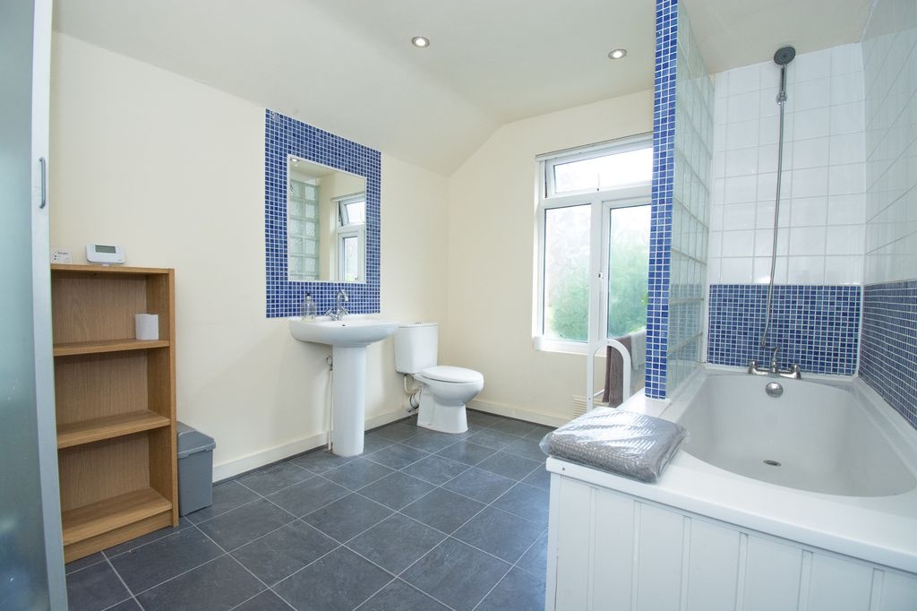 Additional image 3 of Room in a Shared House, St Albans Road, LE2, N1 7GU