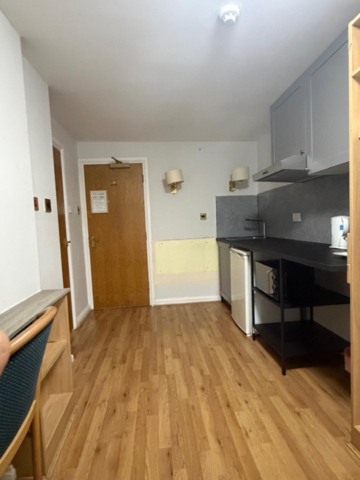 Additional image 3 of Bedsit, Coley Avenue, RG1, N1 7GU