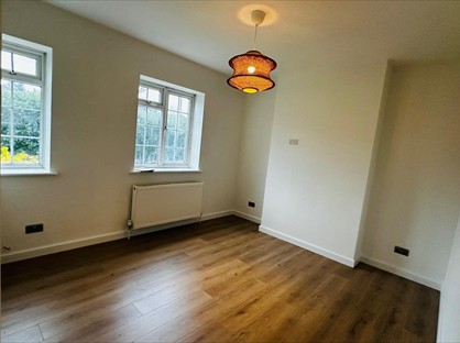 2 Bed Flat, Hale Lane, HA8