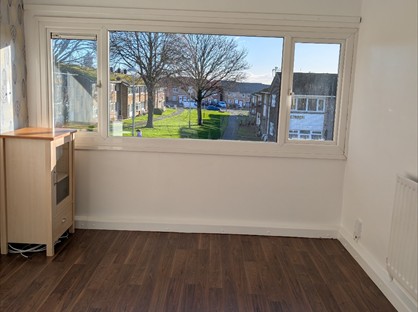 1 Bed Flat, Shawcross, WF12