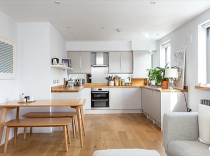 1 Bed Flat, Tiffany Court, SE22