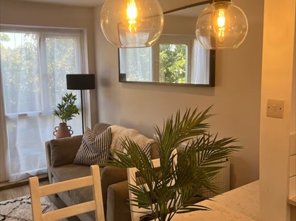 5 Bed Terraced House, Kemsing Gardens, CT2