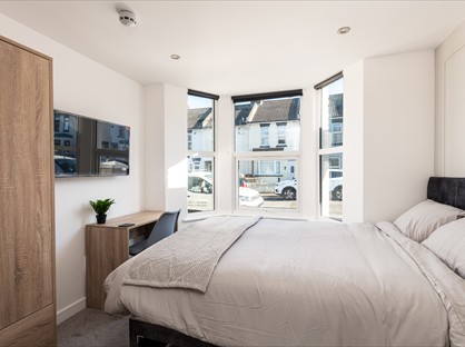 Room in a Shared House, Tennyson Road, ME7