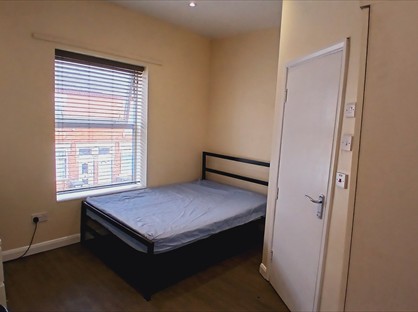 Room in a Shared House, Carlton Road, ST4