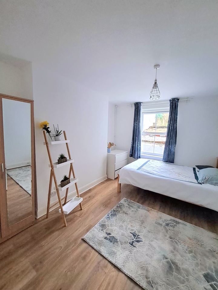 Additional image 2 of Room in a Shared House, Graces Road, SE5, N1 7GU