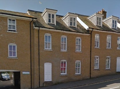 2 Bed Flat, Durham Hill, CT17