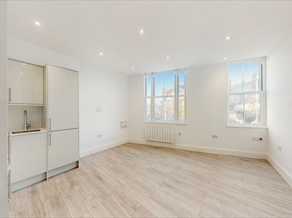 1 Bed Flat, Bushey Grove Road, WD23