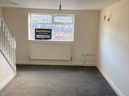 2 Bed Flat, Chapel Lane, HX3