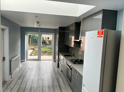 Room in a Shared House, Munster Avenue, TW4