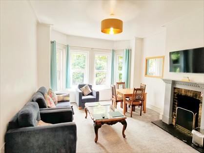 2 Bed Flat, Snowdon Road, BH4
